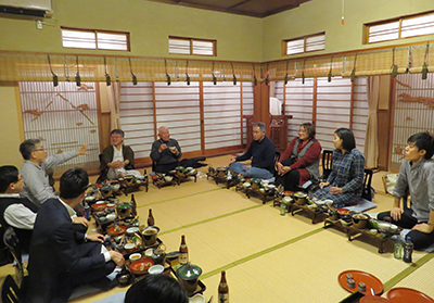 中嶋旅館での懇親会の様子