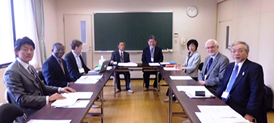 神道国際学会平成25年度第1回理事会の様子 神道国際学会平成25年度第1回理事会の様子