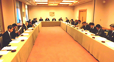 世界連邦日本宗教委員会の役員会に理事として出席する三宅善信代表 世界連邦日本宗教委員会の役員会に理事として出席する三宅善信代表