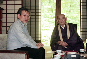 大樹孝啓探題と歓談する三宅善信代表 大樹孝啓探題と歓談する三宅善信代表
