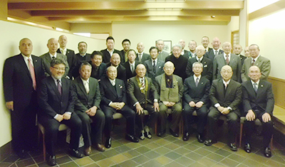 新年互礼会に出席した大阪府宗教連盟・大阪府仏教会の面々 新年互礼会に出席した大阪府宗教連盟・大阪府仏教会の面々
