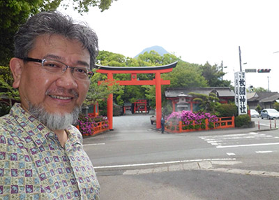 枚聞神社を訪れた三宅善信代表 枚聞神社を訪れた三宅善信代表