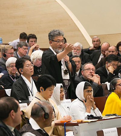 第2バチカン公会議50周年記念国際シンポジウムでコメントする三宅善信代表 第2バチカン公会議50周年記念国際シンポジウムでコメントする三宅善信代表