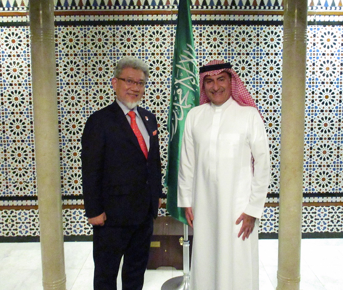 ガジ・ビンザグル駐日サウジ大使と三宅善信代表
