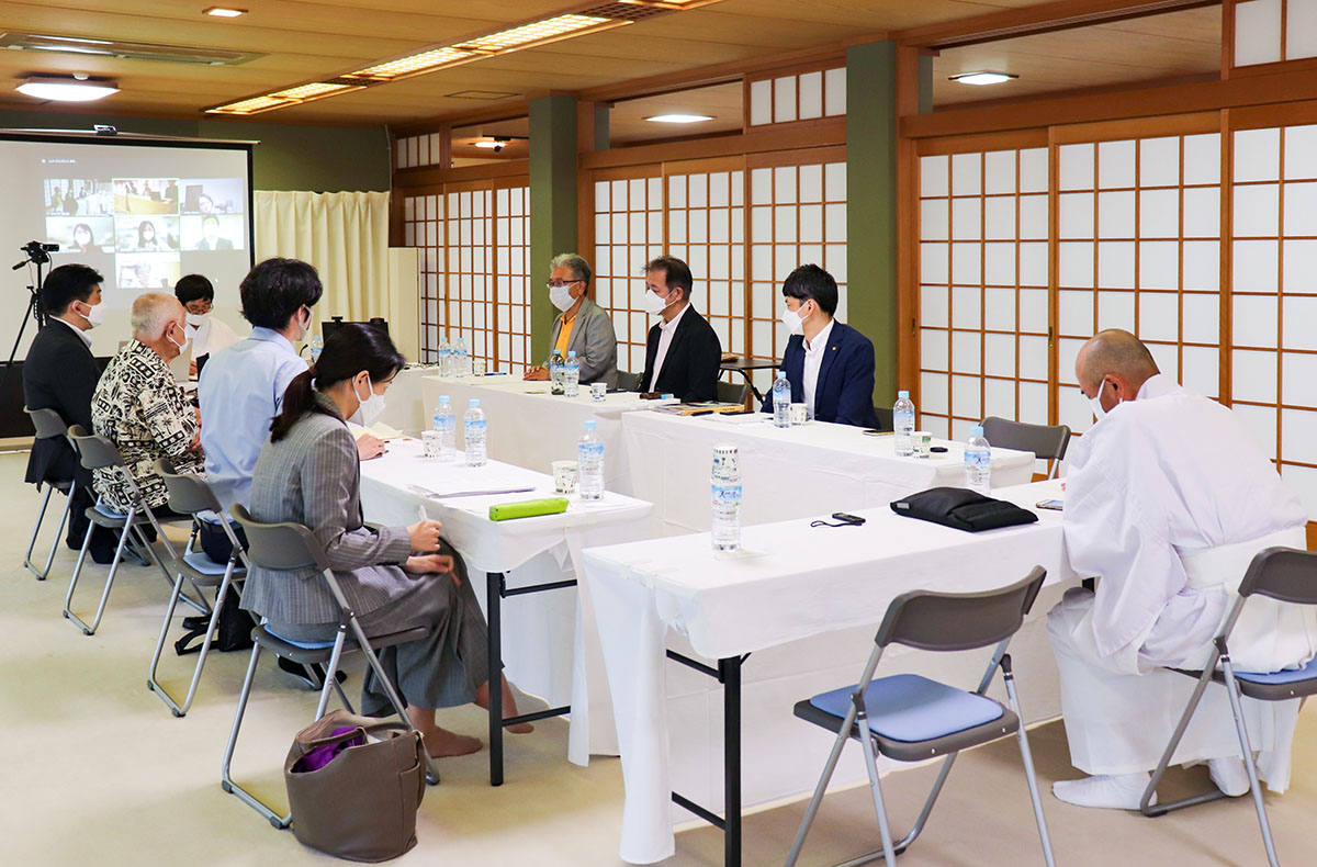 むつみ会神幸殿で開催された第227回JLC会議の様子