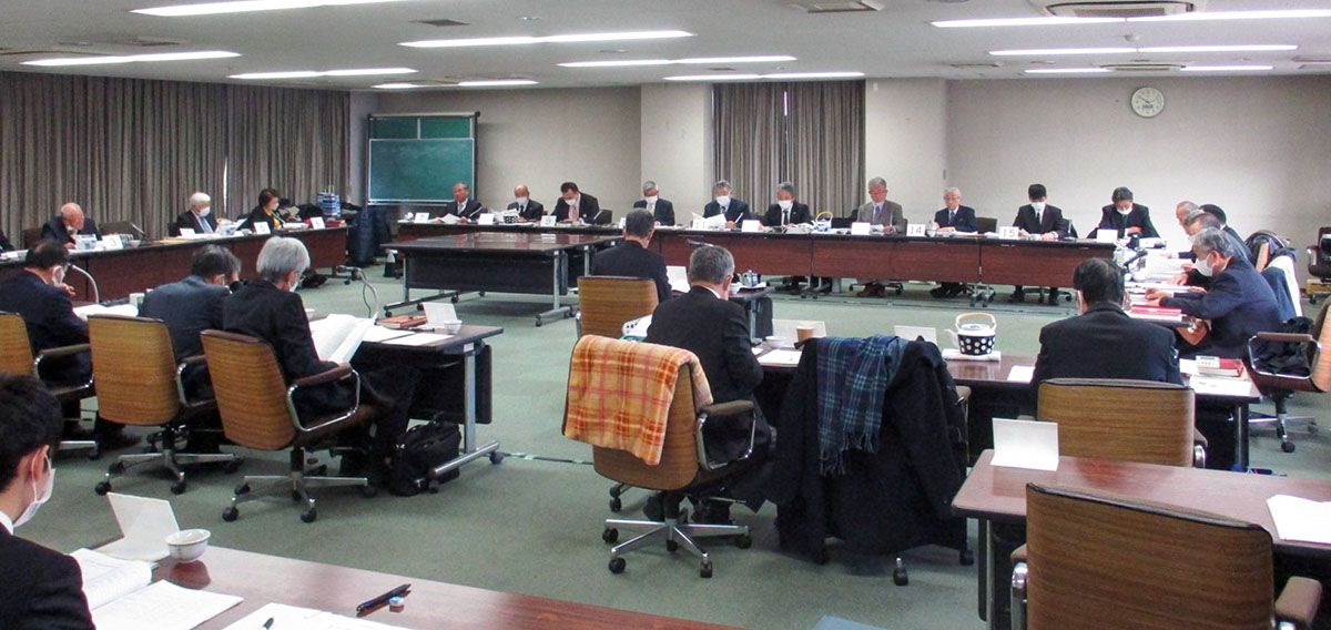 予算が否決された直後の金光教第59回通常教団会の様子
