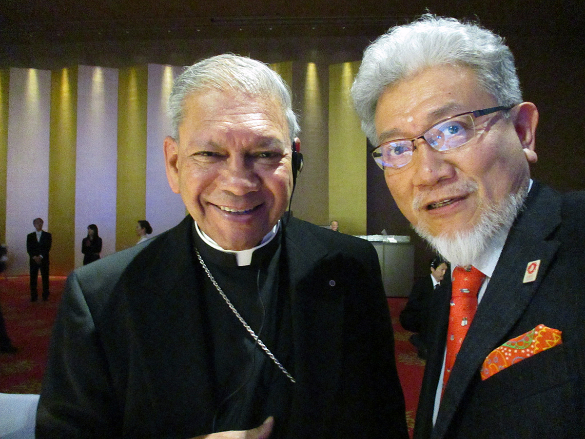 妙智會会長就任祝賀会に列席した三宅善信代表