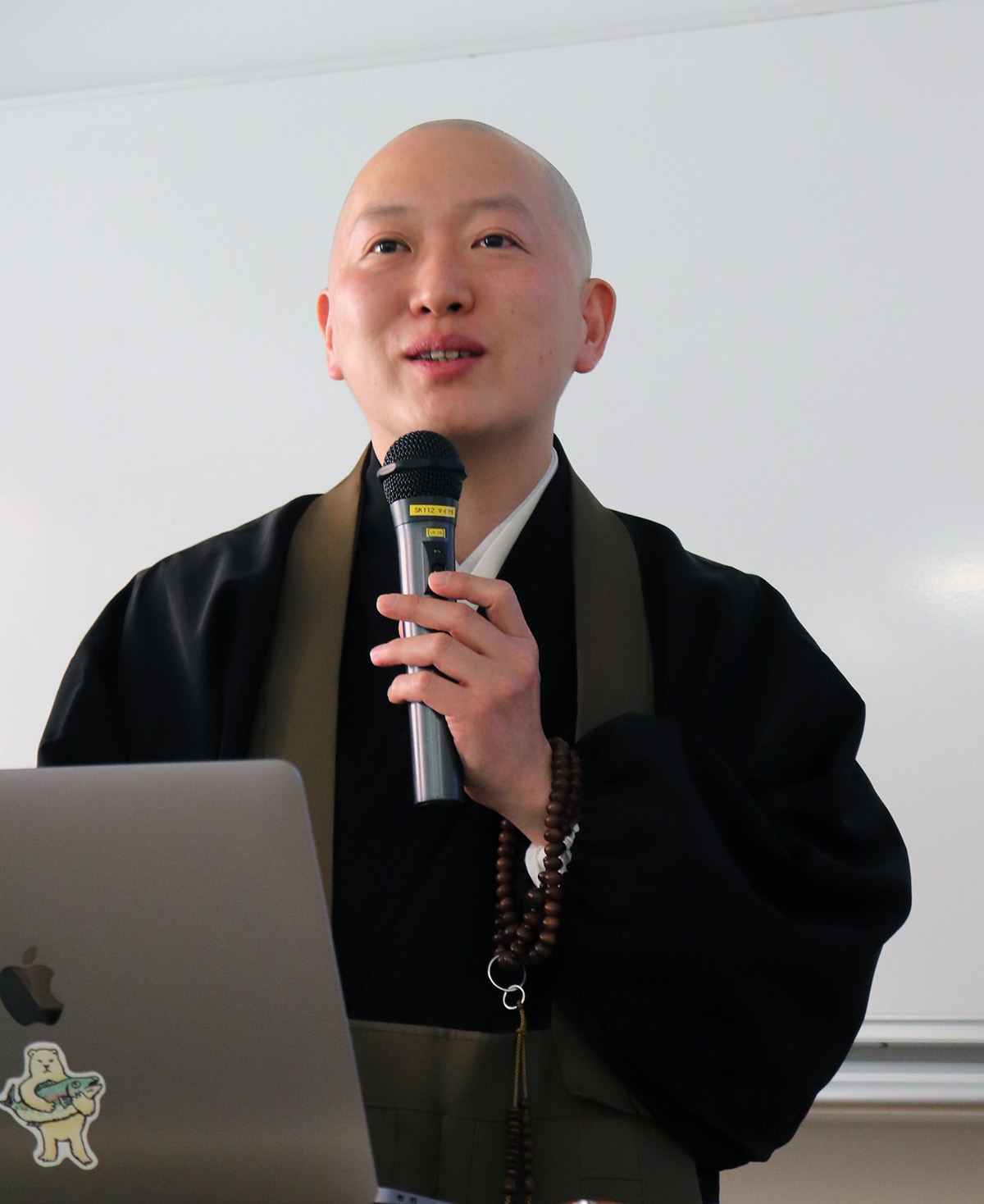 コルモス研究会議公開講演会の様子、講師の菊地功枢機卿と吉水岳彦師